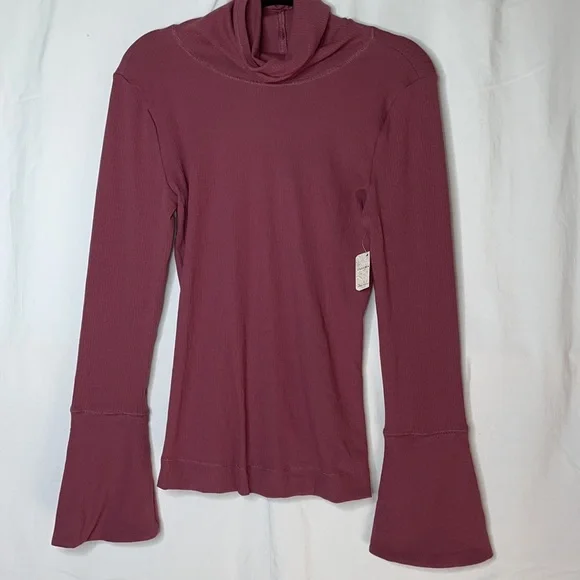 NWT Free People Sydney Turtle Neck Shirt With flare sleeves - Picture 2 of 6